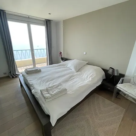 3 Bedrooms Duplex Penthouse - Monaco Border 2min Walking Distance Lägenhet